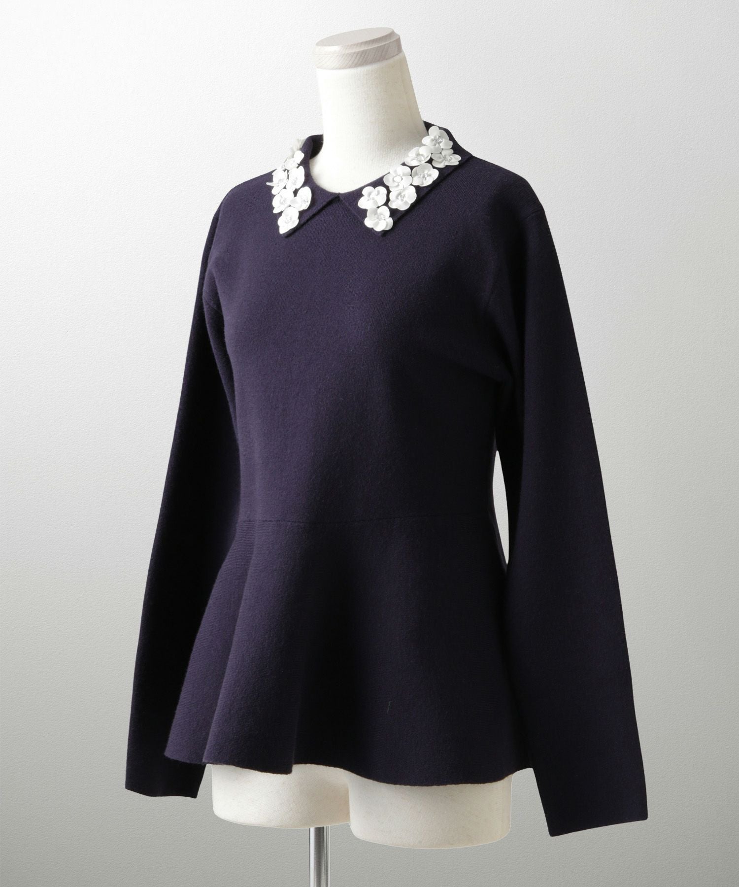 SPRING-SALE フラワーモチーフ 襟付き ニット トップス HUIT 全3色