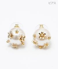 ムーン パール ブロッサム ピアス イヤリング Moon Pearl Blossom Pierce Earring 真鍮 プラパール ホリデー フラワー オケージョン ムーン パール ブロッサム ピアス イヤリング Moon Pearl Blossom Pierce Earring （Liala）