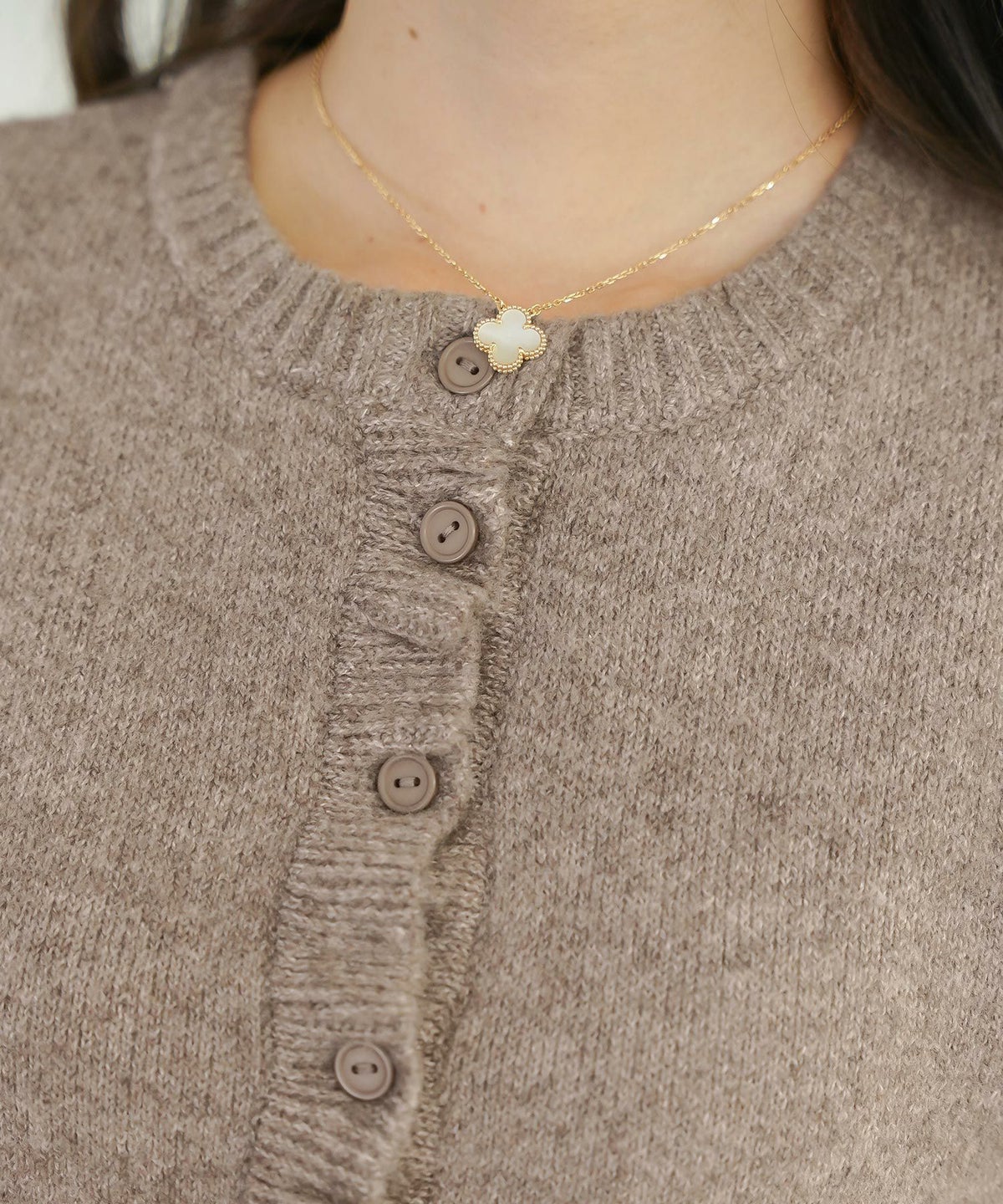 トップス ニット カーディガン フリル ショート丈 コンパクト丈 クルーネック 春 秋 冬 カジュアル フェミニン 可愛い ほっこり