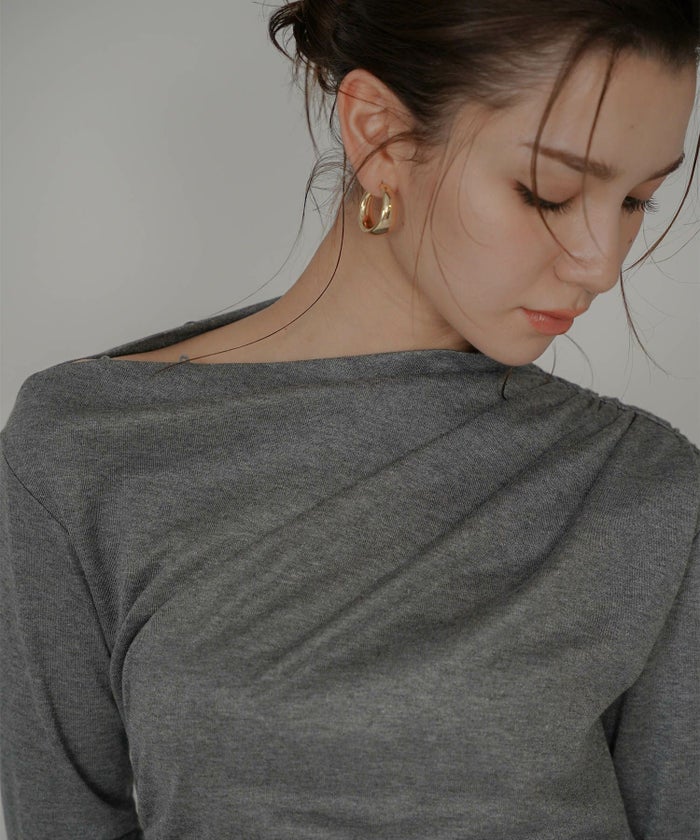 カットソー タイト オフショル ドレス ロングワンピ 前撮り 乾坤式 参列 二次会 パーティ ディナーラウンジ 女性らしい モテワンピ デートコーデ 大人 ディナー あざと可愛い 肌見せ 韓国風 綺麗め 細見え カジュアル スタイル盛れ KINO THE KEI