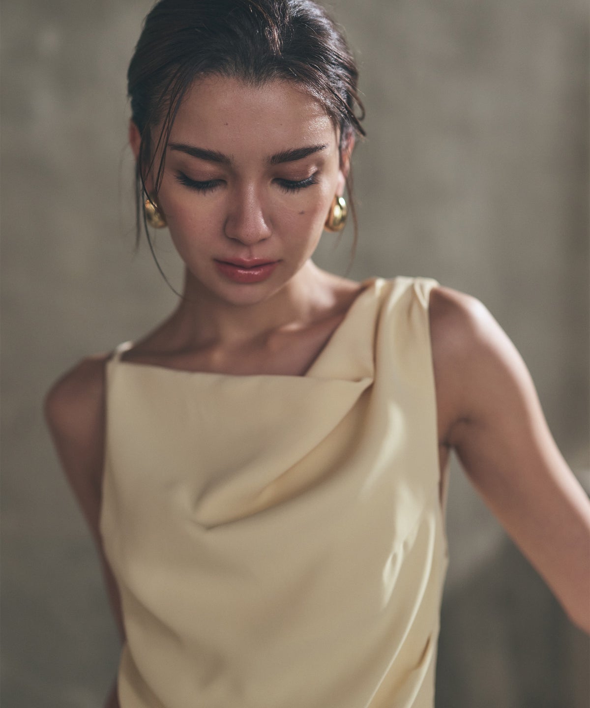 ドレス ロングワンピ 前撮り 乾坤式 参列 二次会 パーティ ディナーラウンジ 女性らしい モテワンピ デートコーデ 大人 ディナー あざと可愛い 肌見せ 韓国風 綺麗め 細見え カジュアル スタイル盛れ KINO THE KEI