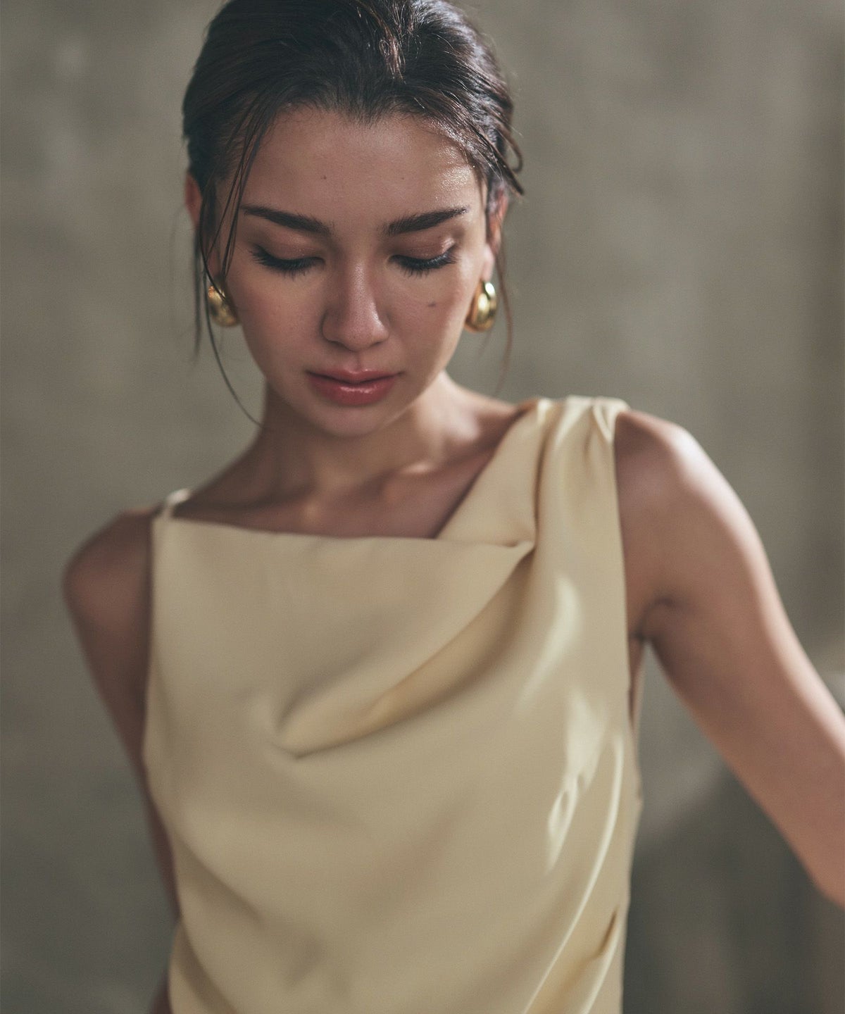 ドレス ロングワンピ 前撮り 乾坤式 参列 二次会 パーティ ディナーラウンジ 女性らしい モテワンピ デートコーデ 大人 ディナー あざと可愛い 肌見せ 韓国風 綺麗め 細見え カジュアル スタイル盛れ KINO THE KEI