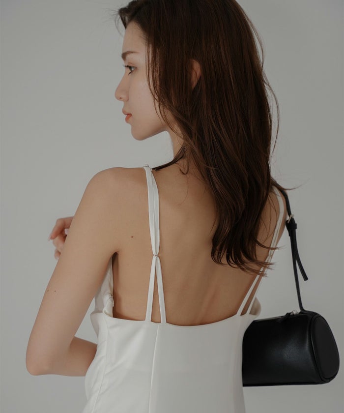 ドレス ドレープワンピ ロングワンピ パックオープン 背中開き 前撮り 乾坤式 参列 二次会 パーティ ディナーラウンジ 女性らしい タイト モテワンピ デートコーデ 大人 ディナー あざと可愛い 肌見せ 韓国風 綺麗め 細見え カジュアル スタイル盛れ KINO THE KEI