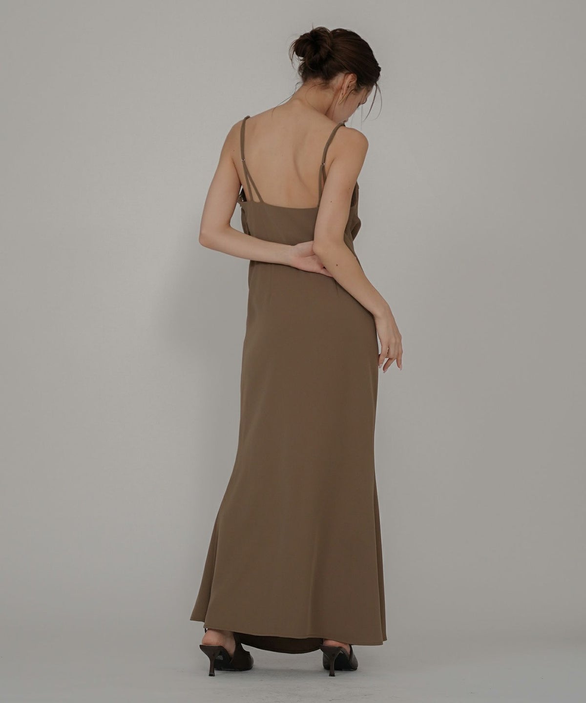 ドレス ドレープワンピ ロングワンピ パックオープン 背中開き 前撮り 乾坤式 参列 二次会 パーティ ディナーラウンジ 女性らしい タイト モテワンピ デートコーデ 大人 ディナー あざと可愛い 肌見せ 韓国風 綺麗め 細見え カジュアル スタイル盛れ KINO THE KEI