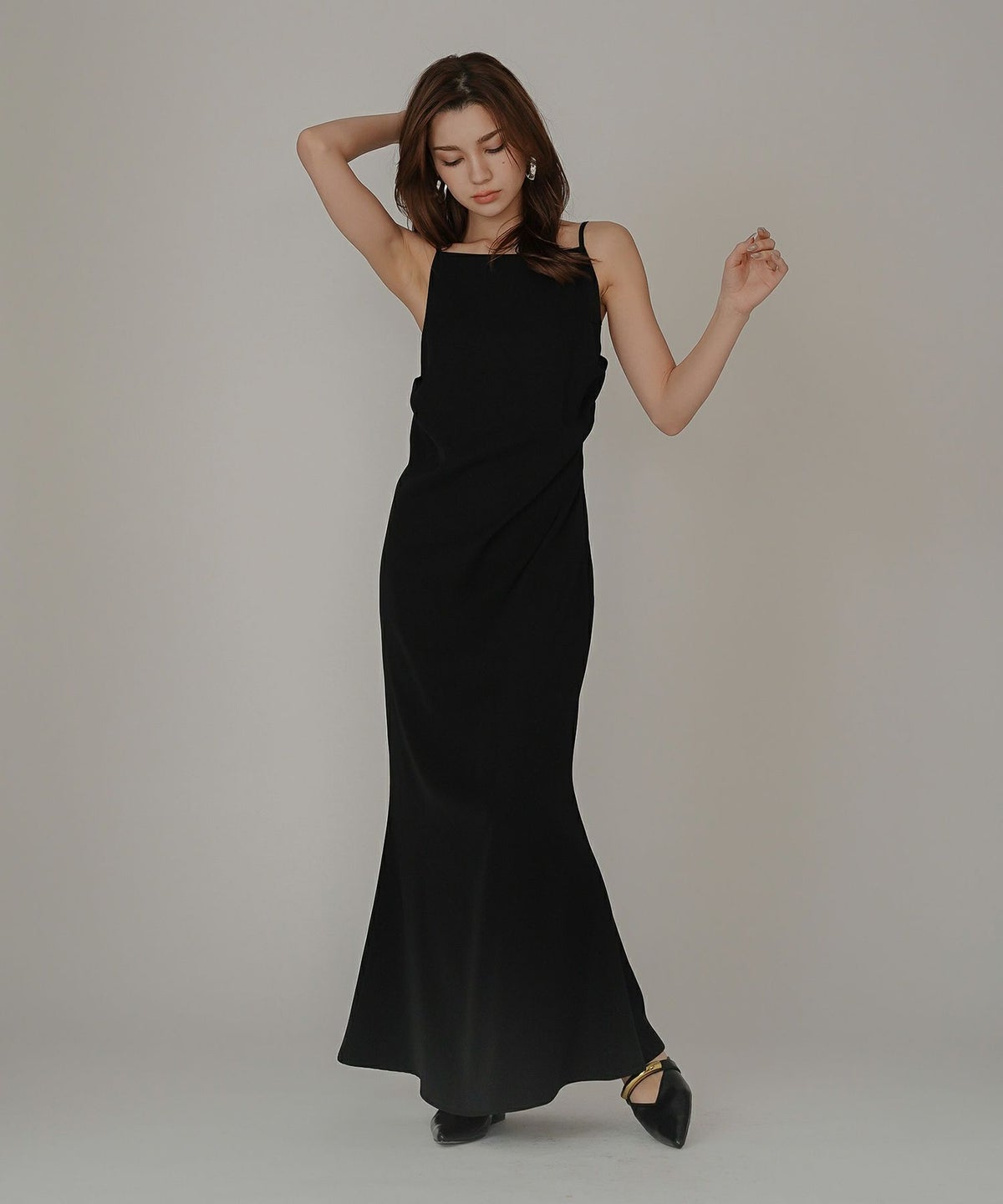 ドレス ドレープワンピ ロングワンピ パックオープン 背中開き 前撮り 乾坤式 参列 二次会 パーティ ディナーラウンジ 女性らしい タイト モテワンピ デートコーデ 大人 ディナー あざと可愛い 肌見せ 韓国風 綺麗め 細見え カジュアル スタイル盛れ KINO THE KEI