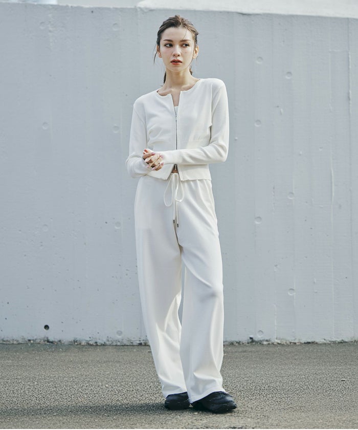 リラックスウェア スウェット 短丈ニット Y2K パジャマ 部屋着 ダル着 モテニット カットソー デートコーデ ドライブ 空港ファッション 大人 あざと可愛い 肌見せ 韓国風 綺麗め 細見え カジュアル らくちん KINO THE KEI