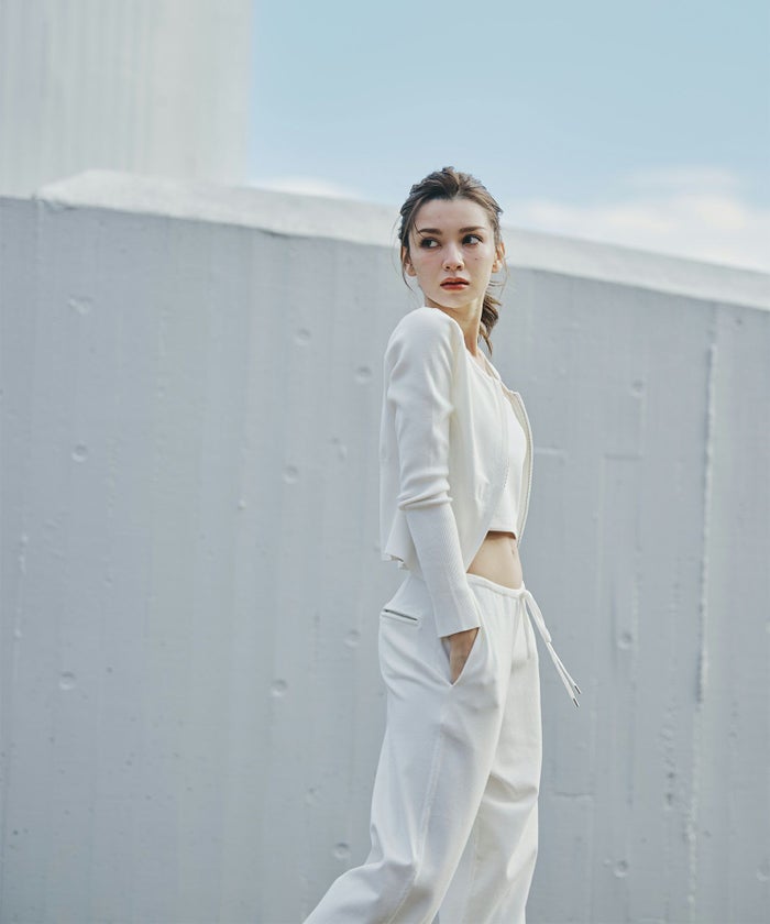 リラックスウェア スウェット 短丈ニット Y2K パジャマ 部屋着 ダル着 モテニット カットソー デートコーデ ドライブ 空港ファッション 大人 あざと可愛い 肌見せ 韓国風 綺麗め 細見え カジュアル らくちん KINO THE KEI