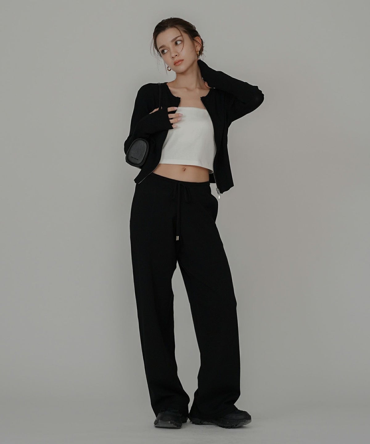 リラックスウェア スウェット 短丈ニット Y2K パジャマ 部屋着 ダル着 モテニット カットソー デートコーデ ドライブ 空港ファッション 大人 あざと可愛い 肌見せ 韓国風 綺麗め 細見え カジュアル らくちん KINO THE KEI