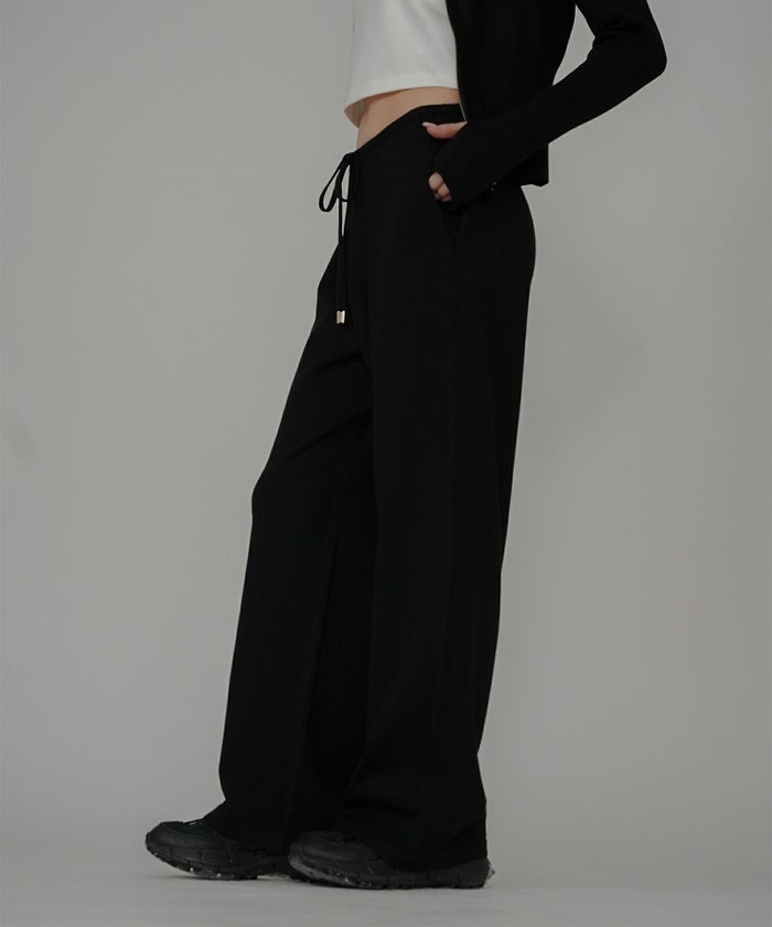 リラックスウェア スウェット Y2K パジャマ 部屋着 ダル着 スポーティ モテニット デートコーデ 大人 あざと可愛い 肌見せ 韓国風 綺麗め 細見え カジュアル 空港ファッション らくちん KINO THE KEI