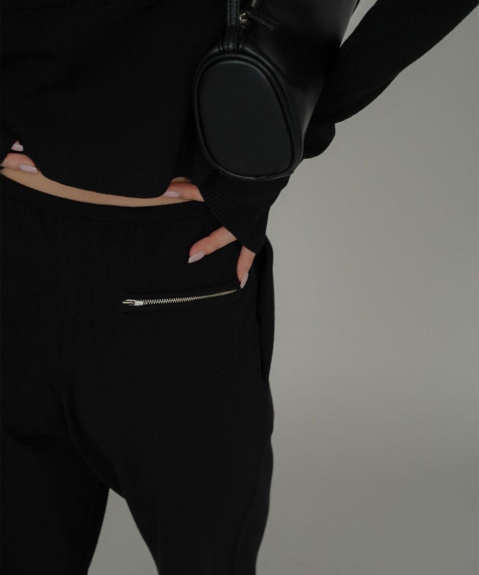 リラックスウェア スウェット Y2K パジャマ 部屋着 ダル着 スポーティ モテニット デートコーデ 大人 あざと可愛い 肌見せ 韓国風 綺麗め 細見え カジュアル 空港ファッション らくちん KINO THE KEI