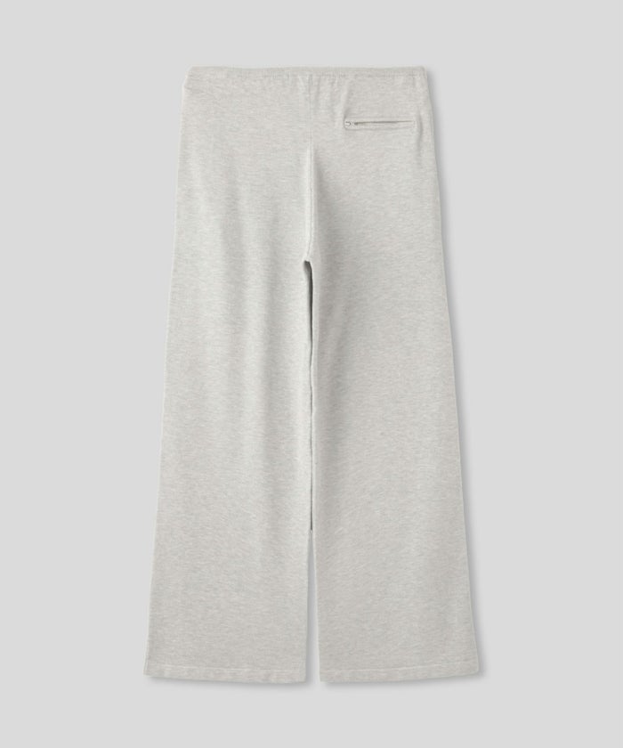 リラックスウェア スウェット Y2K パジャマ 部屋着 ダル着 スポーティ モテニット デートコーデ 大人 あざと可愛い 肌見せ 韓国風 綺麗め 細見え カジュアル 空港ファッション らくちん KINO THE KEI