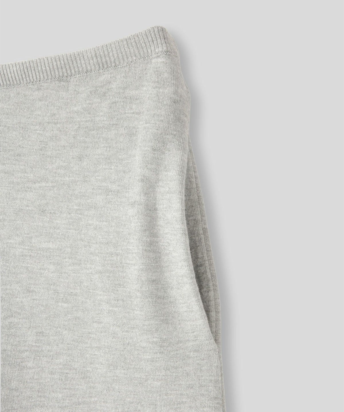 リラックスウェア スウェット Y2K パジャマ 部屋着 ダル着 スポーティ モテニット デートコーデ 大人 あざと可愛い 肌見せ 韓国風 綺麗め 細見え カジュアル 空港ファッション らくちん KINO THE KEI