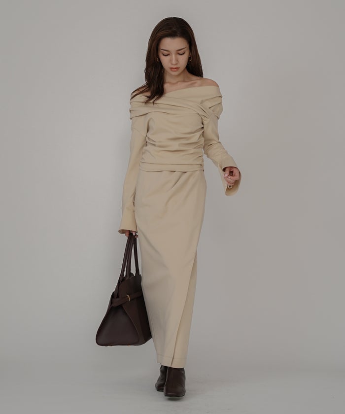 骨スト 短丈トップス オフショル Vネック モテニット ベルスリーブ カットソー デートコーデ ディナー 大人 あざと可愛い タイトトップス 肌見せ 韓国風 綺麗め 細見え カジュアル KINO THE KEI