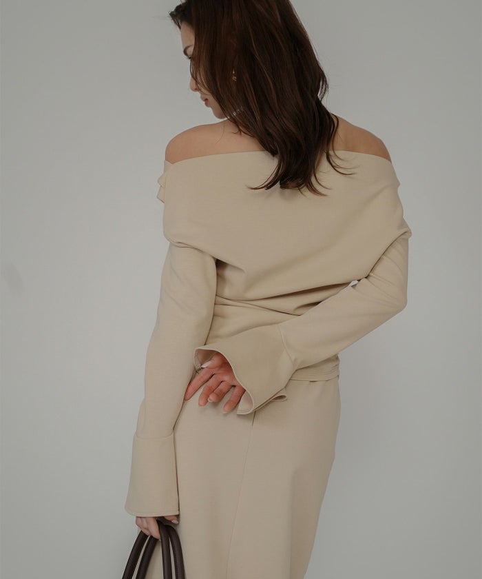 骨スト 短丈トップス オフショル Vネック モテニット ベルスリーブ カットソー デートコーデ ディナー 大人 あざと可愛い タイトトップス 肌見せ 韓国風 綺麗め 細見え カジュアル KINO THE KEI