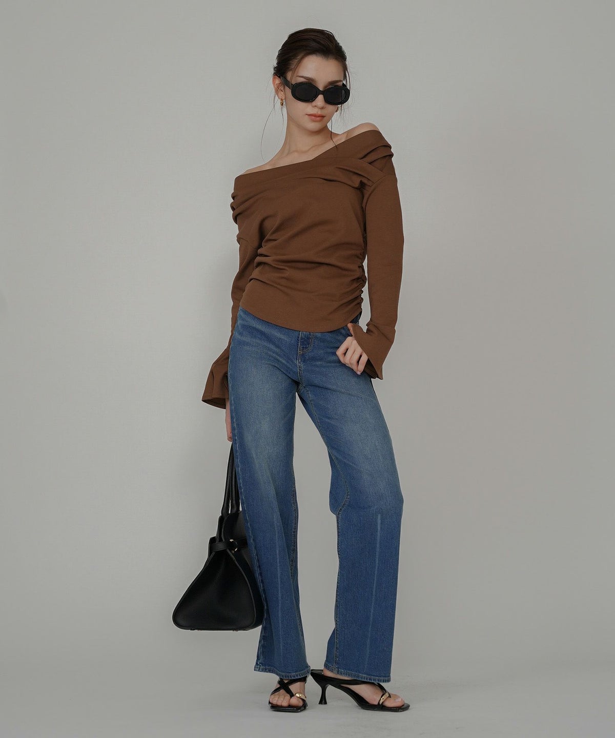 骨スト 短丈トップス オフショル Vネック モテニット ベルスリーブ カットソー デートコーデ ディナー 大人 あざと可愛い タイトトップス 肌見せ 韓国風 綺麗め 細見え カジュアル KINO THE KEI