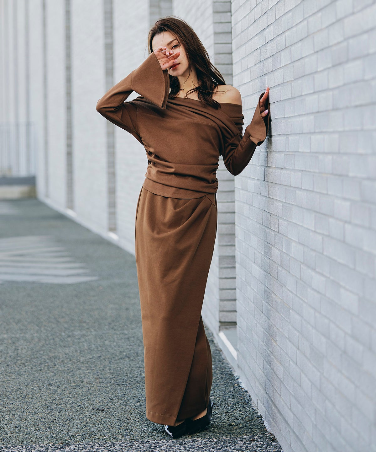 ナロースカート 骨スト ロングスカート タイトスカート モテニット カットソー デートコーデ ディナー 大人 あざと可愛い 肌見せ 韓国風 綺麗め 細見え カジュアル ウエストカバー お腹周りカバー らくちん KINO THE KEI