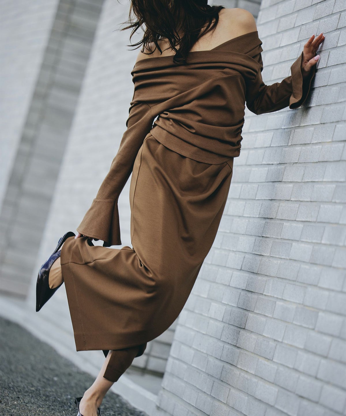 ナロースカート 骨スト ロングスカート タイトスカート モテニット カットソー デートコーデ ディナー 大人 あざと可愛い 肌見せ 韓国風 綺麗め 細見え カジュアル ウエストカバー お腹周りカバー らくちん KINO THE KEI