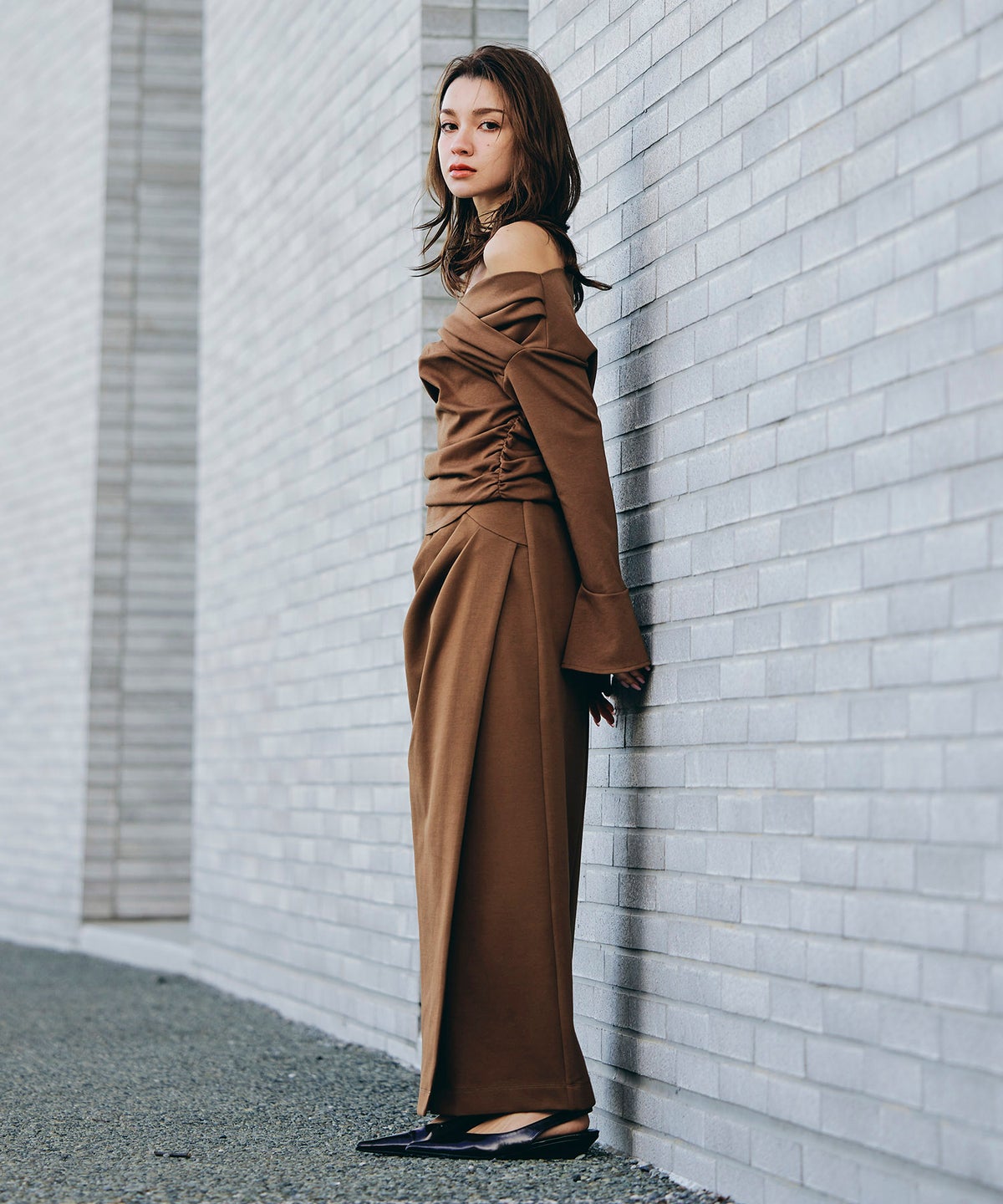 ナロースカート 骨スト ロングスカート タイトスカート モテニット カットソー デートコーデ ディナー 大人 あざと可愛い 肌見せ 韓国風 綺麗め 細見え カジュアル ウエストカバー お腹周りカバー らくちん KINO THE KEI