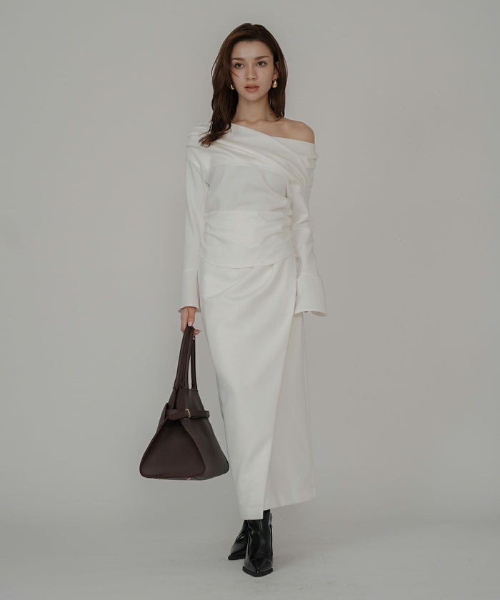 ナロースカート 骨スト ロングスカート タイトスカート モテニット カットソー デートコーデ ディナー 大人 あざと可愛い 肌見せ 韓国風 綺麗め 細見え カジュアル ウエストカバー お腹周りカバー らくちん KINO THE KEI