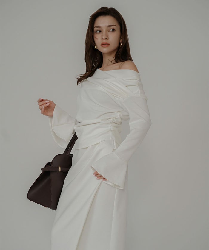 ナロースカート 骨スト ロングスカート タイトスカート モテニット カットソー デートコーデ ディナー 大人 あざと可愛い 肌見せ 韓国風 綺麗め 細見え カジュアル ウエストカバー お腹周りカバー らくちん KINO THE KEI