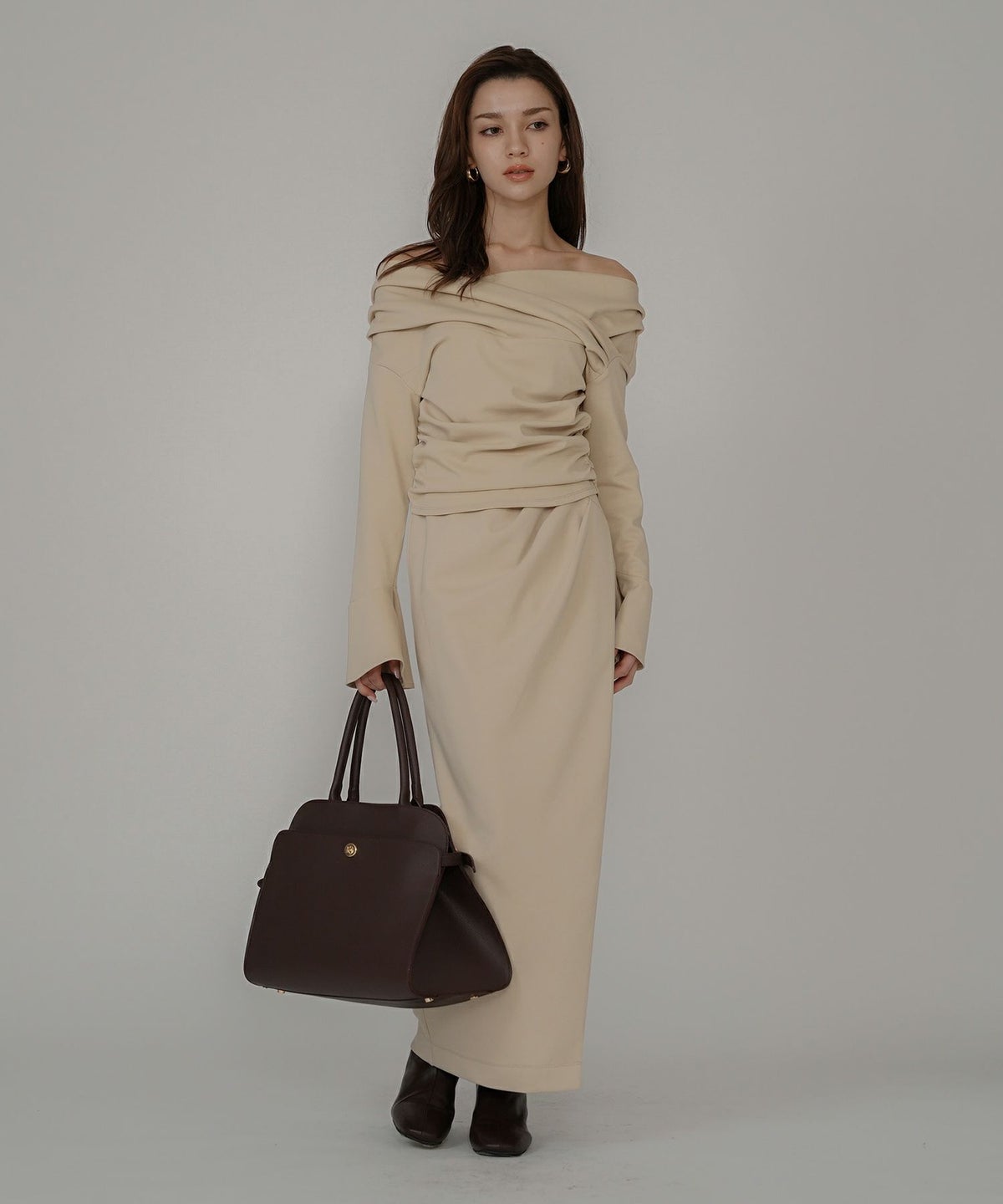 ナロースカート 骨スト ロングスカート タイトスカート モテニット カットソー デートコーデ ディナー 大人 あざと可愛い 肌見せ 韓国風 綺麗め 細見え カジュアル ウエストカバー お腹周りカバー らくちん KINO THE KEI