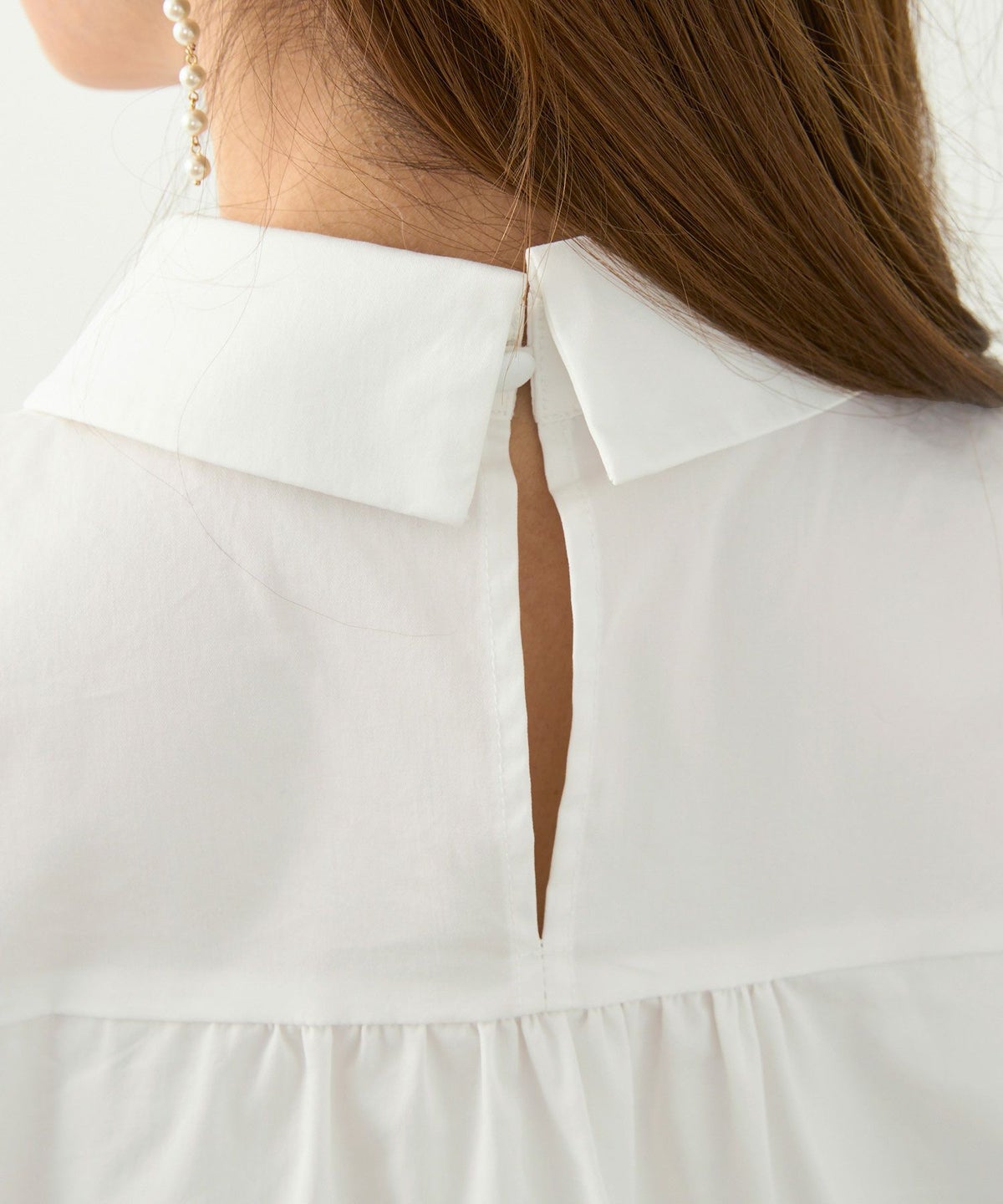 手洗い可 ラウンドヘム スリット パフスリーブ 上品 きれいめ フォーマル オフィス カジュアル フェミニン ジョイントスペース