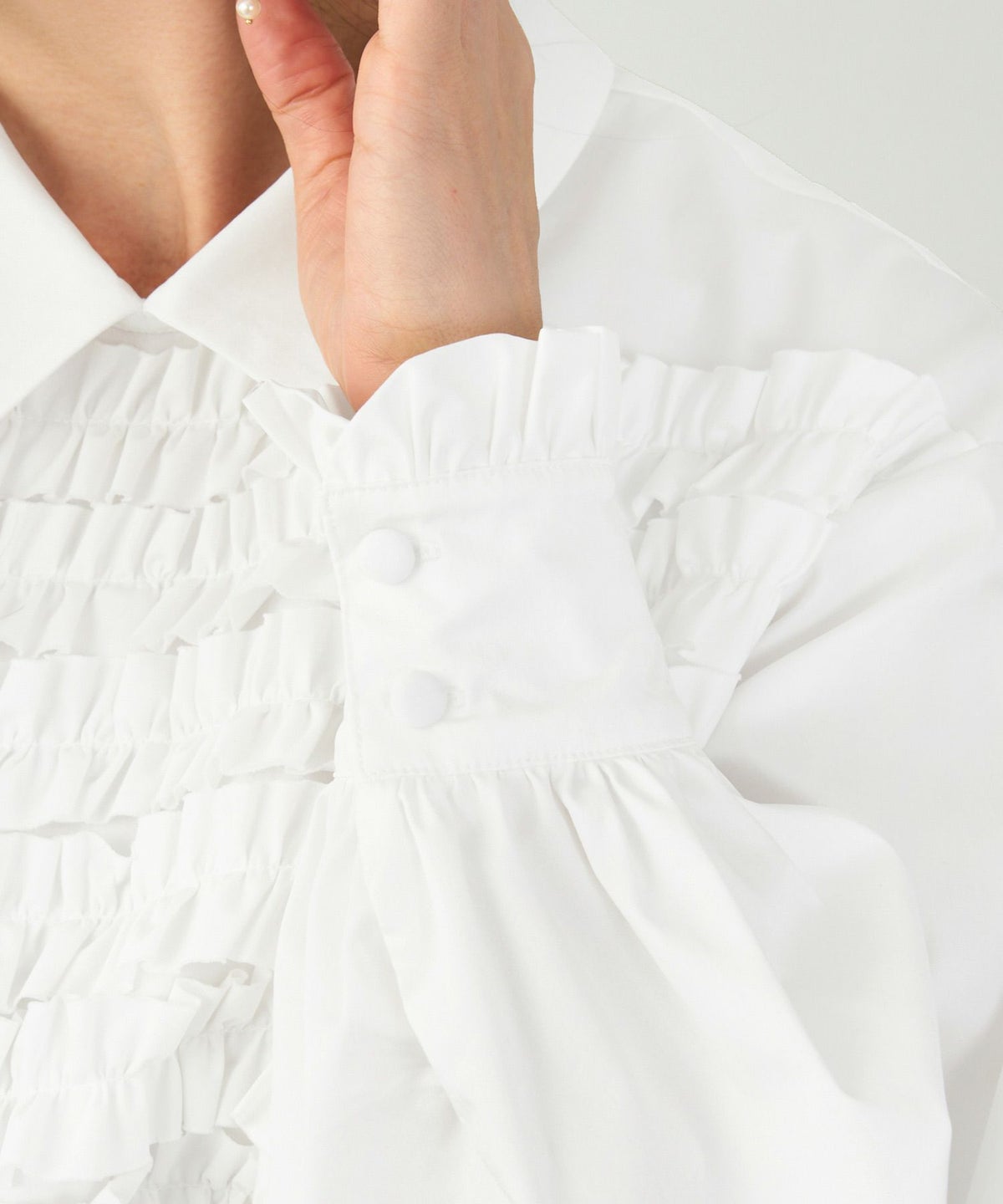 手洗い可 ラウンドヘム スリット パフスリーブ 上品 きれいめ フォーマル オフィス カジュアル フェミニン ジョイントスペース