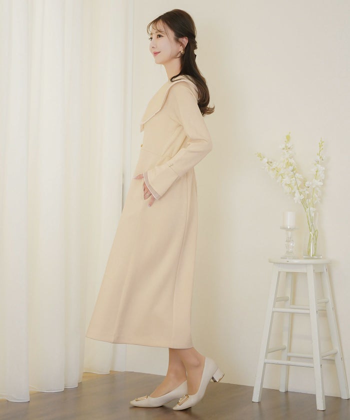 ワンピース アシメカラー きれいめ 上品 エレガント フェミニン アイボリー ネイビー シアー エアリー あたたか カットソー ダンボールニット 伸縮 後ろファスナー 着脱 長袖 セミオケージョン