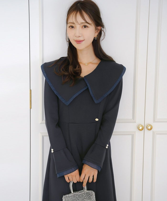 ワンピース アシメカラー きれいめ 上品 エレガント フェミニン アイボリー ネイビー シアー エアリー あたたか カットソー ダンボールニット 伸縮 後ろファスナー 着脱 長袖 セミオケージョン