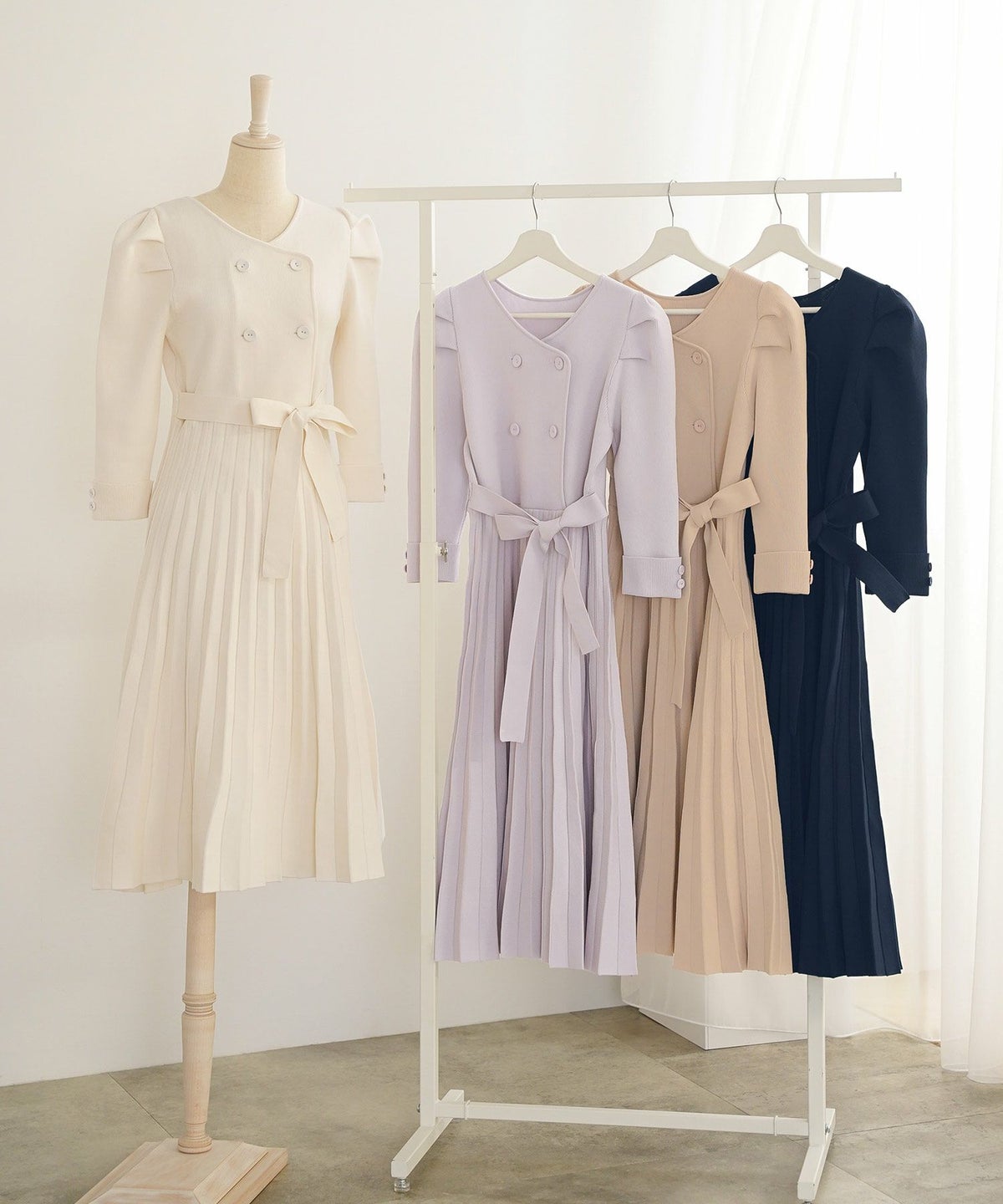 ワンピース オケージョン 袖山タック フレア 長袖 ニット 上品 エレガント フェミニン きれいめ 可愛い ダブルボタン