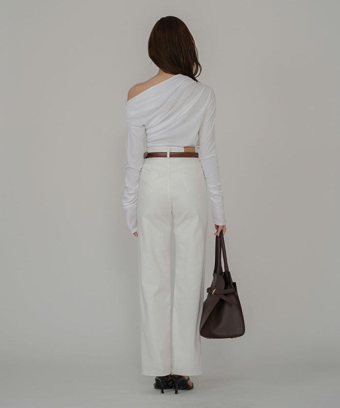 短丈 シアートップス タイト オフショルトップス ドレープ スタイルアップ オフィス 万能トップス 着回し インナートップス オシャレ 無地 女性らしい モテコーデ デートコーデ 大人 あざと可愛い 肌見せ 港区 ラウンジ 韓国風 韓国系 綺麗め 細見え カジュアル スタイル盛れ KINO THE KEI