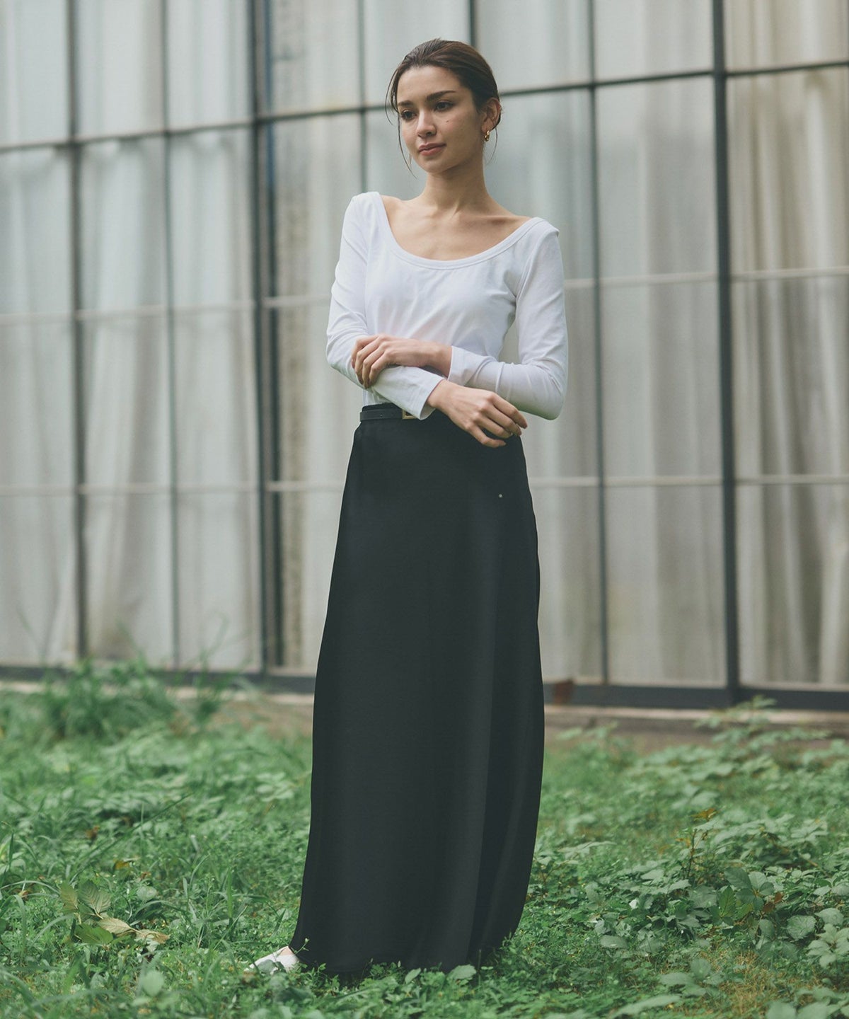 uネック tシャツ クルーネック 深め カットソー タイト ルームウエア オシャレ 無地 オフショル ロンT  女性らしい モテワンピ デートコーデ 大人 ディナー あざと可愛い 肌見せ 韓国風 綺麗め 細見え カジュアル スタイル盛れ KINO THE KEI