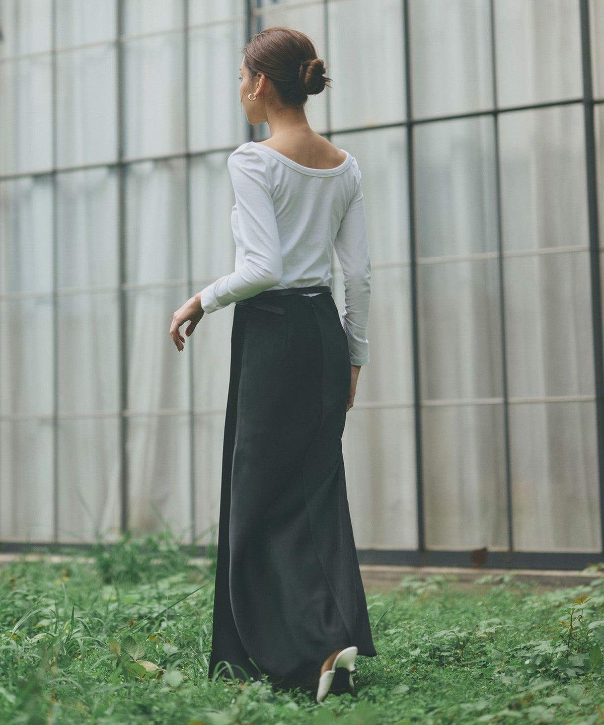 uネック tシャツ クルーネック 深め カットソー タイト ルームウエア オシャレ 無地 オフショル ロンT  女性らしい モテワンピ デートコーデ 大人 ディナー あざと可愛い 肌見せ 韓国風 綺麗め 細見え カジュアル スタイル盛れ KINO THE KEI