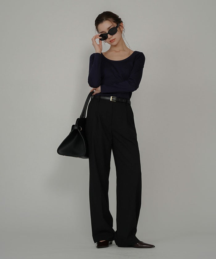 uネック tシャツ クルーネック 深め カットソー タイト ルームウエア オシャレ 無地 オフショル ロンT  女性らしい モテワンピ デートコーデ 大人 ディナー あざと可愛い 肌見せ 韓国風 綺麗め 細見え カジュアル スタイル盛れ KINO THE KEI