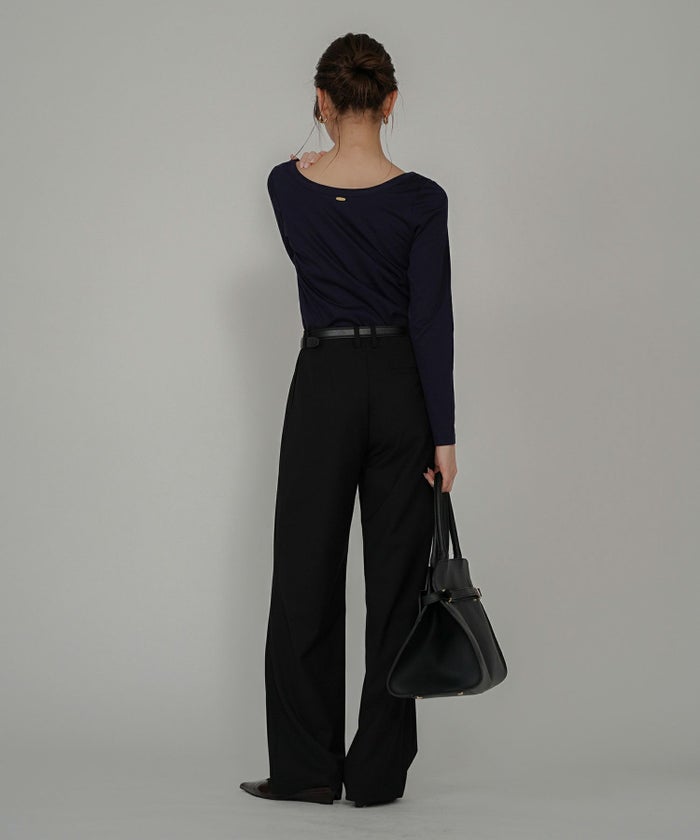 uネック tシャツ クルーネック 深め カットソー タイト ルームウエア オシャレ 無地 オフショル ロンT  女性らしい モテワンピ デートコーデ 大人 ディナー あざと可愛い 肌見せ 韓国風 綺麗め 細見え カジュアル スタイル盛れ KINO THE KEI