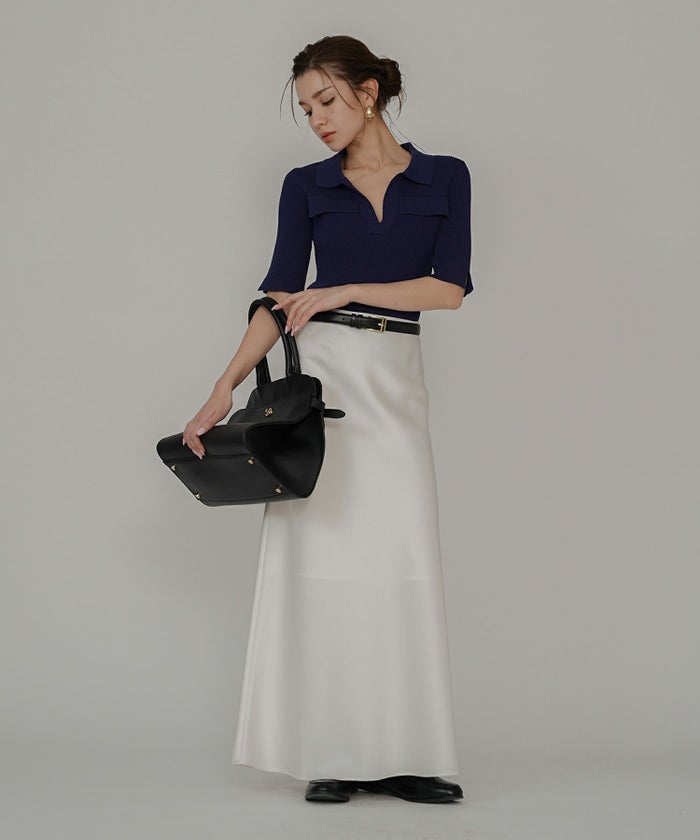 ルーズ 美脚 感動 スタイルアップ Iライン ナロースカート マーメイドスカート サテンスカート ロングスカート オシャレ 無地 女性らしい モテコーデ ベーシック シンプル デートコーデ 大人 あざと可愛い 肌見せ 韓国風 綺麗め 細見え カジュアル スタイル盛れ KINO THE KEI