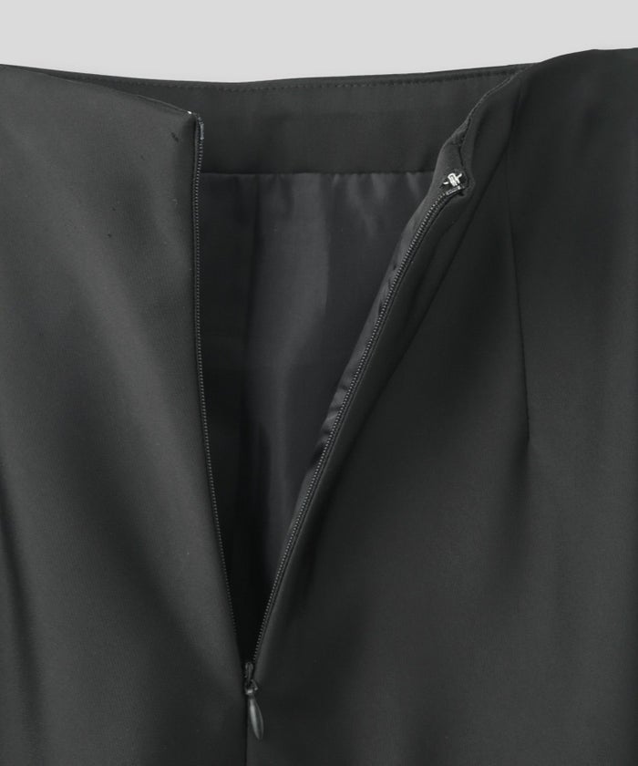 ルーズ 美脚 感動 スタイルアップ Iライン ナロースカート マーメイドスカート サテンスカート ロングスカート オシャレ 無地 女性らしい モテコーデ ベーシック シンプル デートコーデ 大人 あざと可愛い 肌見せ 韓国風 綺麗め 細見え カジュアル スタイル盛れ KINO THE KEI