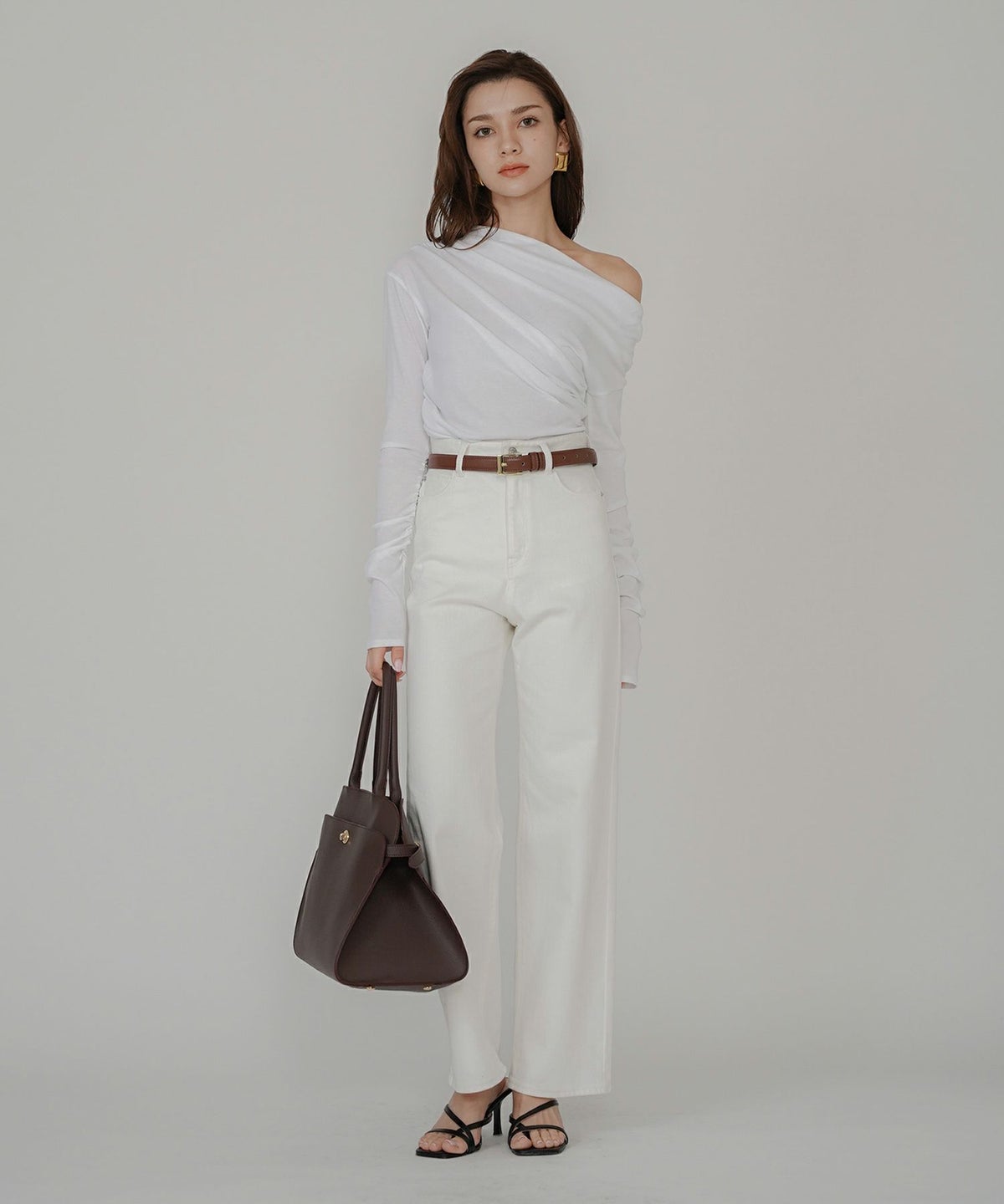 ルーズ 美脚 感動 スタイルアップ ストレートデニム ワイドデニム オシャレ 無地 デニムパンツ  女性らしい モテコーデ デートコーデ 大人 あざと可愛い 肌見せ 韓国風 綺麗め 細見え カジュアル スタイル盛れ KINO THE KEI