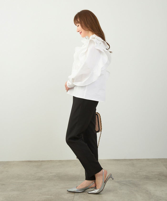 手洗い可 ビッグカラー 大人可愛い 上品 きれいめ オフィス 大人カジュアル フェミニン 白黒 ジョイントスペース