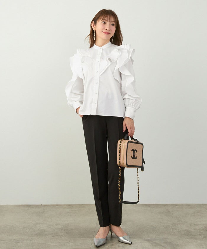 手洗い可 ビッグカラー 大人可愛い 上品 きれいめ オフィス 大人カジュアル フェミニン 白黒 ジョイントスペース