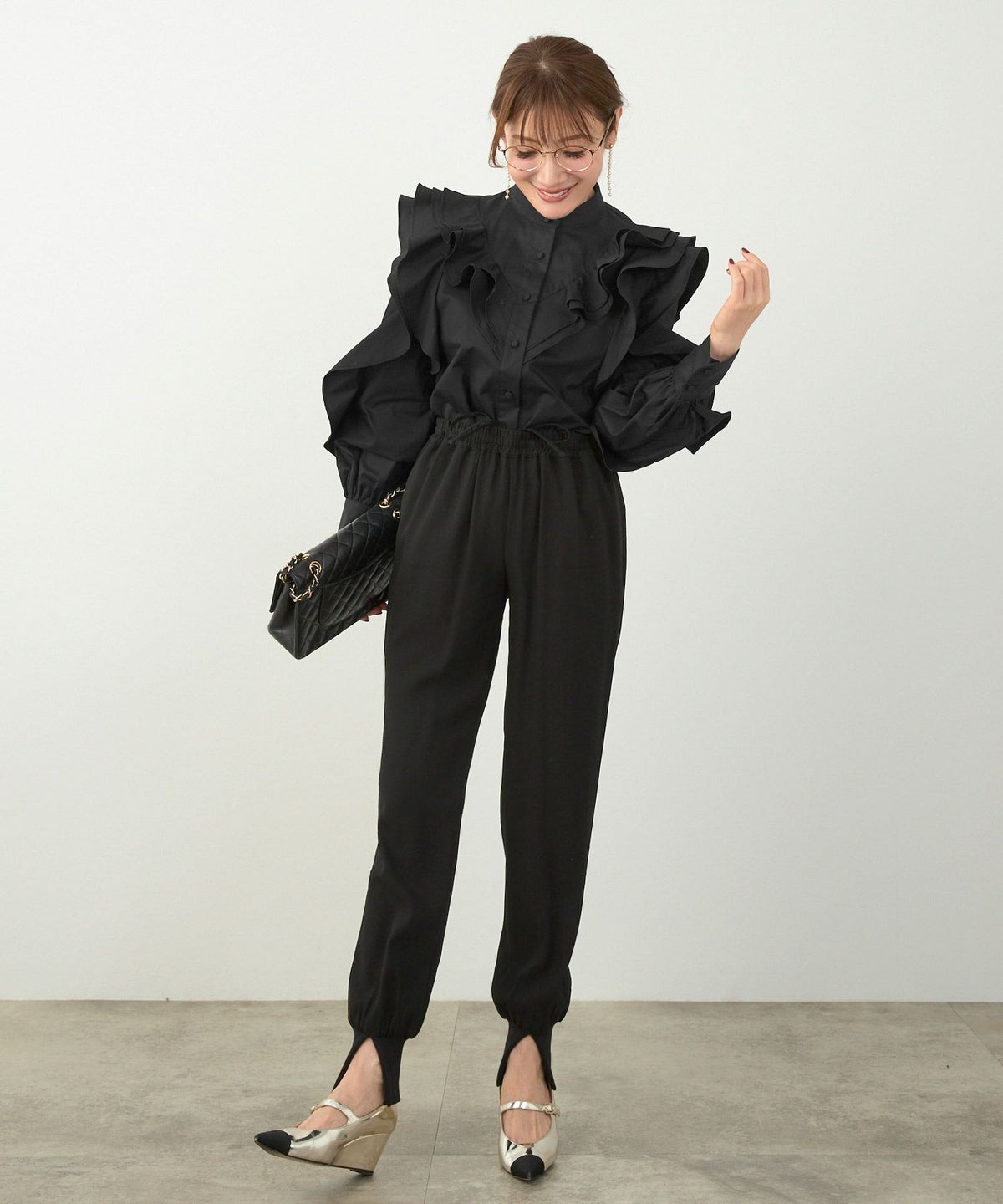 手洗い可 ビッグカラー 大人可愛い 上品 きれいめ オフィス 大人カジュアル フェミニン 白黒 ジョイントスペース