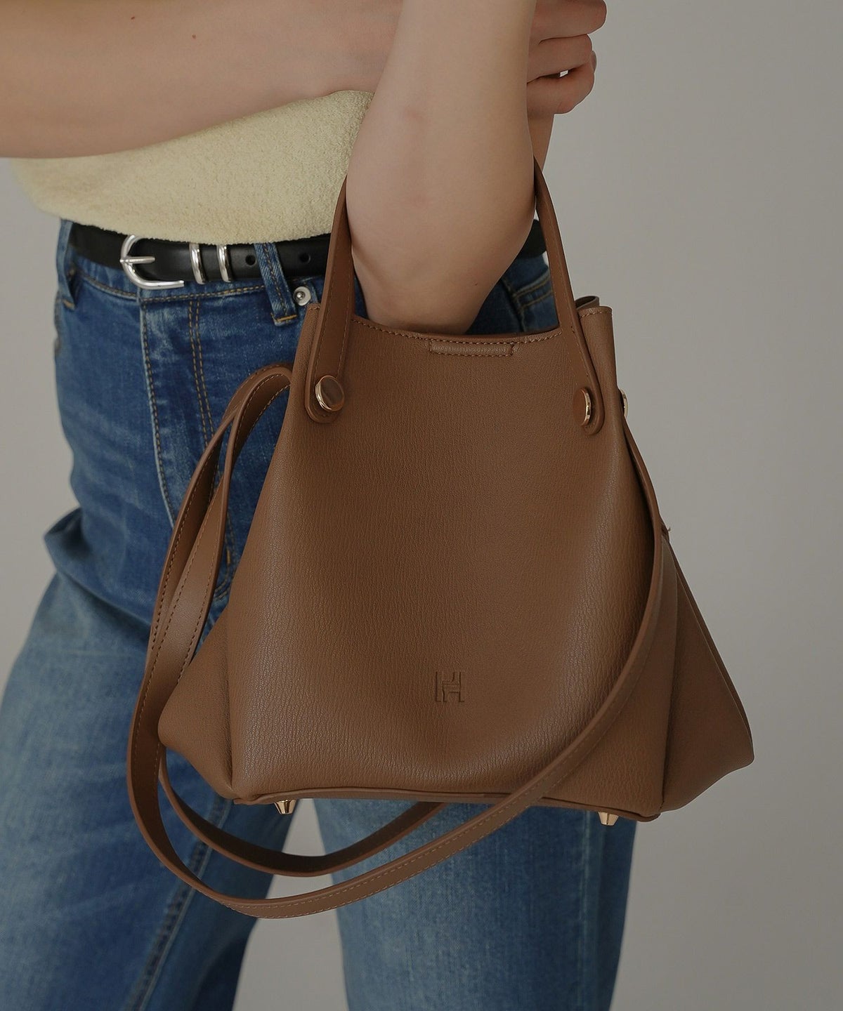 ルーズ 大容量 通勤 ビジネス 通学 スクールバッグ オシャレ 無地 女性らしい Y2K 軽い 2ピース ポーチ付き デートコーデ 大人 あざと可愛い 韓国系 綺麗め カジュアル スタイル盛れ KINO THE KEI