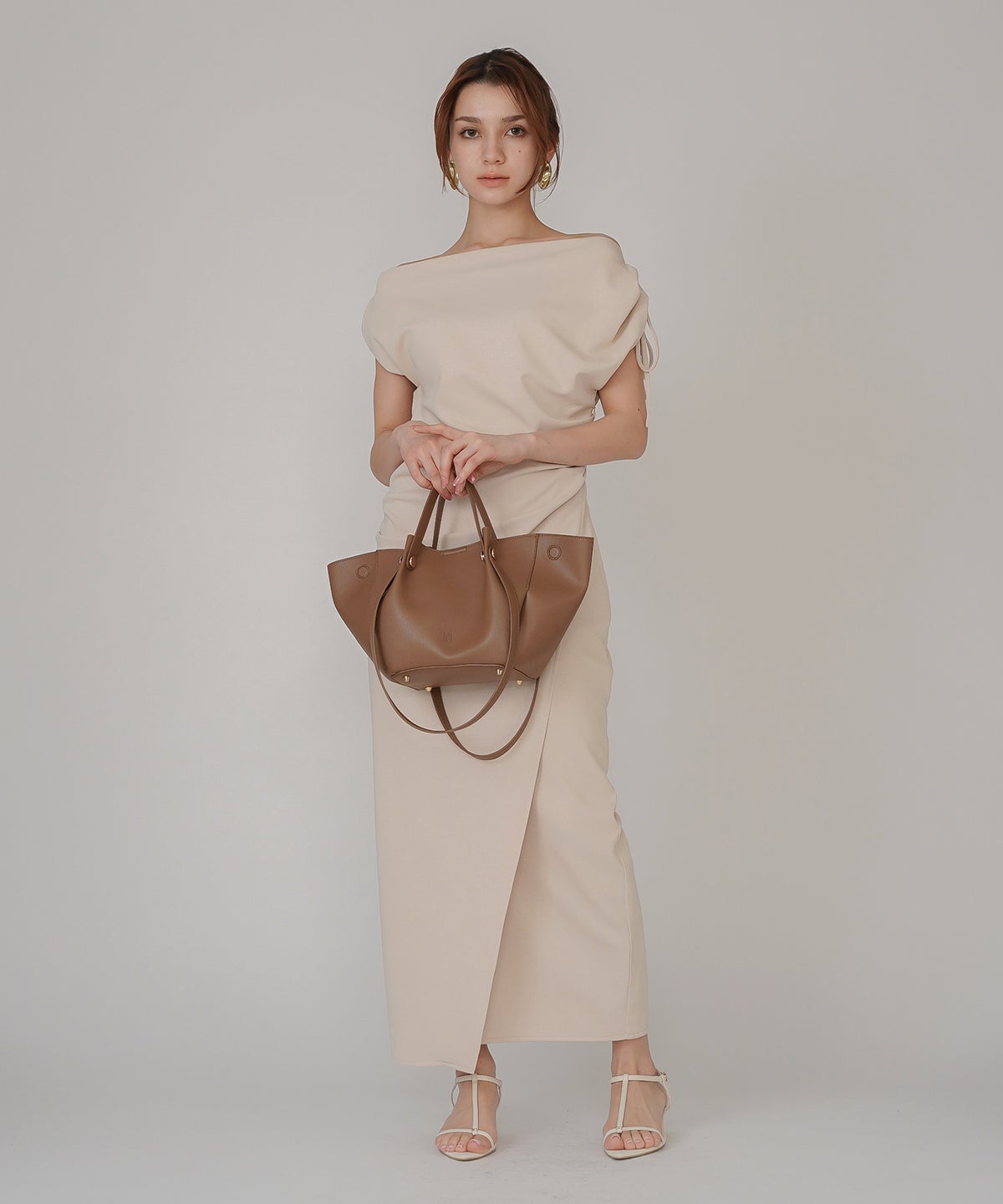 ルーズ 大容量 通勤 ビジネス 通学 スクールバッグ オシャレ 無地 女性らしい Y2K 軽い 2ピース ポーチ付き デートコーデ 大人 あざと可愛い 韓国系 綺麗め カジュアル スタイル盛れ KINO THE KEI