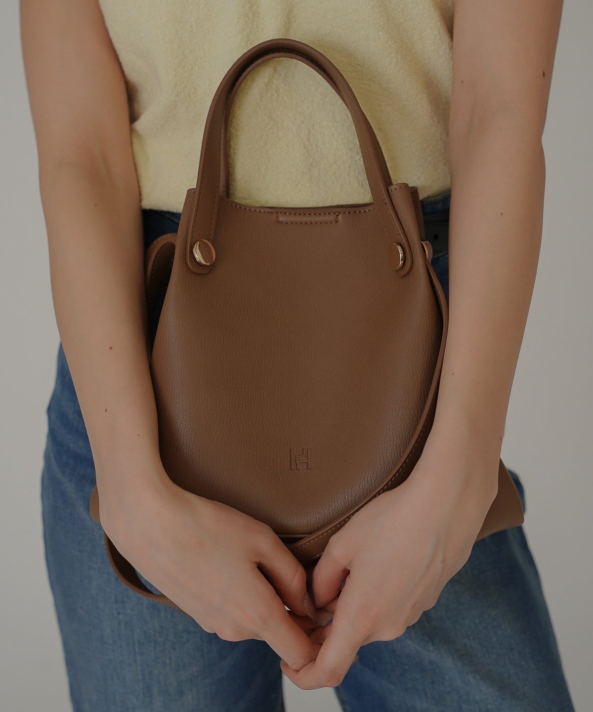 ルーズ 大容量 通勤 ビジネス 通学 スクールバッグ オシャレ 無地 女性らしい Y2K 軽い 2ピース ポーチ付き デートコーデ 大人 あざと可愛い 韓国系 綺麗め カジュアル スタイル盛れ KINO THE KEI