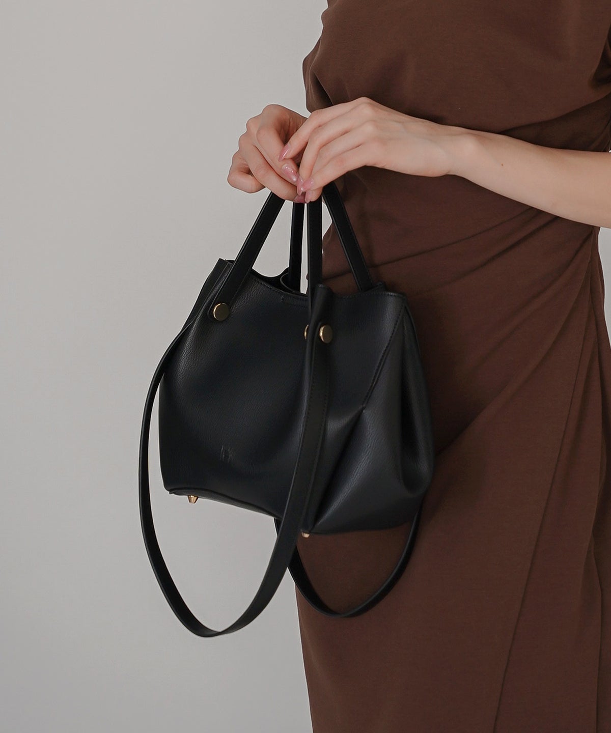 ルーズ 大容量 通勤 ビジネス 通学 スクールバッグ オシャレ 無地 女性らしい Y2K 軽い 2ピース ポーチ付き デートコーデ 大人 あざと可愛い 韓国系 綺麗め カジュアル スタイル盛れ KINO THE KEI