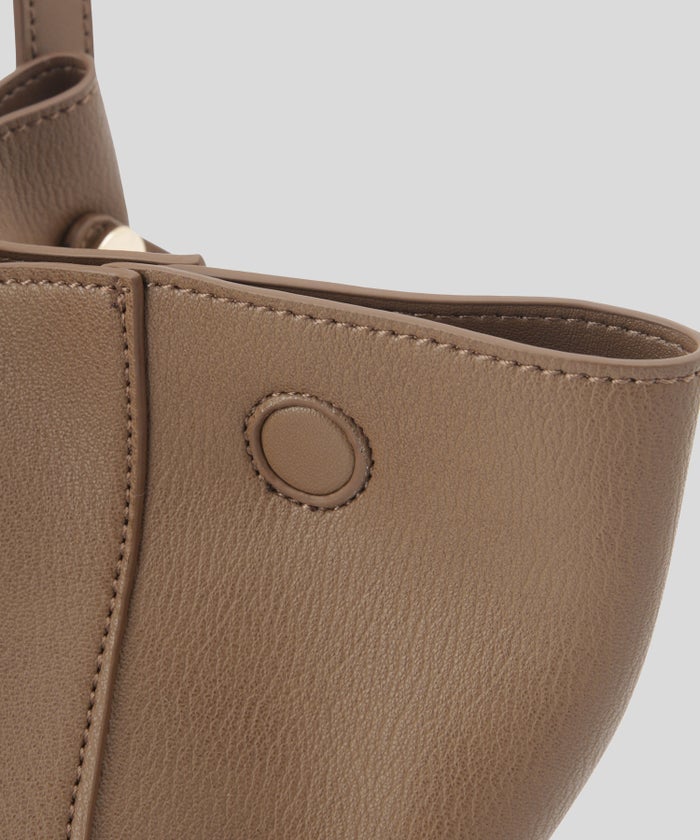 ルーズ 大容量 通勤 ビジネス 通学 スクールバッグ オシャレ 無地 女性らしい Y2K 軽い 2ピース ポーチ付き デートコーデ 大人 あざと可愛い 韓国系 綺麗め カジュアル スタイル盛れ KINO THE KEI