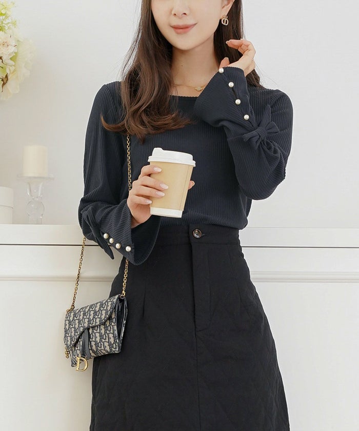 トップス カットソー リブ 袖口 リボン 切替 フレア ベルスリーブ フレアスリーブ シンプル 袖映え パール クルーネック 春 秋