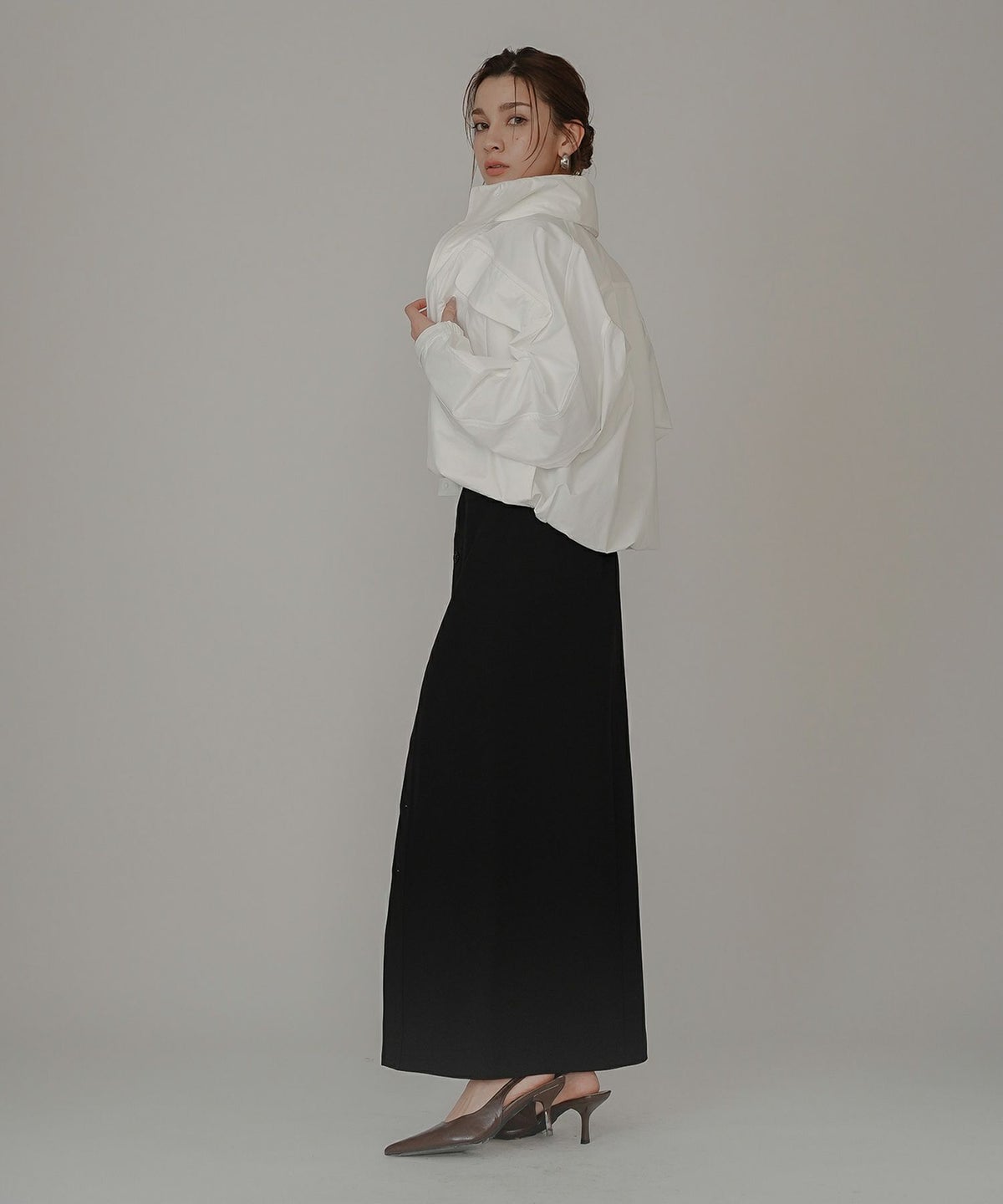 トラックジャケット ナイロン トップス ジップアウター スタンドカラー ジャンバー スポーティー 短丈 ミドル丈 ゆったり 普段使い 着回し 重ね着 オールシーズン ルームウェア 部屋着 リラックス 休日 ワークアウト ヨガ ジム ウェア ランニング ウォーキング 通勤 韓国風 韓国系 スタイル盛れ KINO THE KEI