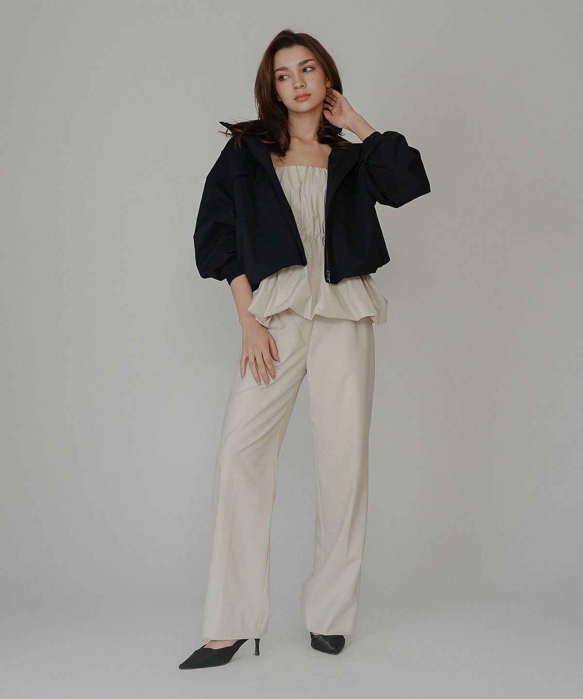 トラックジャケット ナイロン トップス ジップアウター スタンドカラー ジャンバー スポーティー 短丈 ミドル丈 ゆったり 普段使い 着回し 重ね着 オールシーズン ルームウェア 部屋着 リラックス 休日 ワークアウト ヨガ ジム ウェア ランニング ウォーキング 通勤 韓国風 韓国系 スタイル盛れ KINO THE KEI