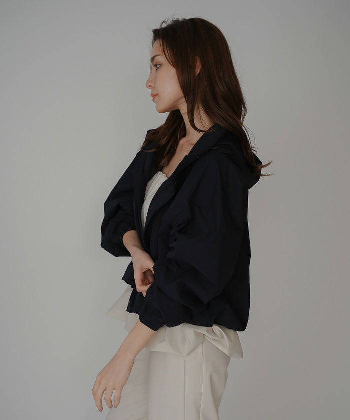 トラックジャケット ナイロン トップス ジップアウター スタンドカラー ジャンバー スポーティー 短丈 ミドル丈 ゆったり 普段使い 着回し 重ね着 オールシーズン ルームウェア 部屋着 リラックス 休日 ワークアウト ヨガ ジム ウェア ランニング ウォーキング 通勤 韓国風 韓国系 スタイル盛れ KINO THE KEI